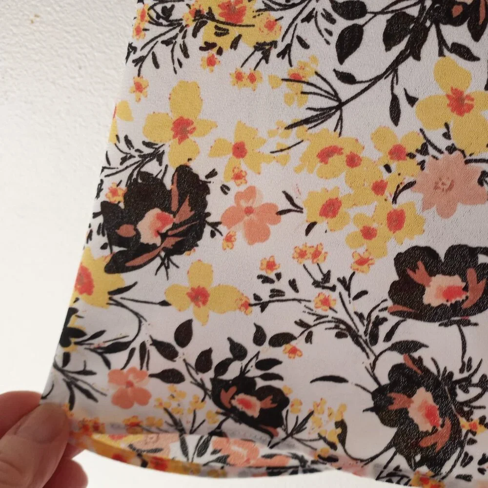 'LIZ CLAIBORNE CAREER PETITE' XLP Ditzy Floral flutter Sleeve Blouse NWOT - Picture 3 of 8